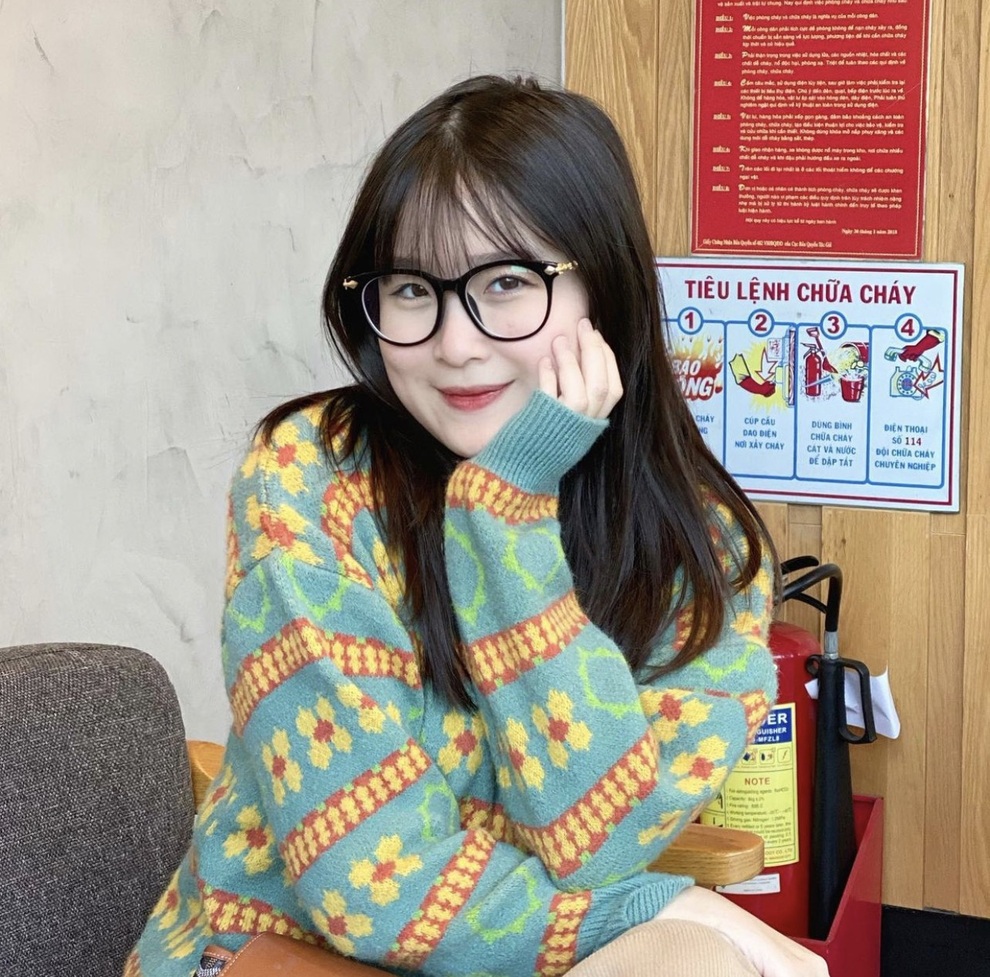 Rich kid mới nổi trên TikTok: 18 tuổi, học trường nhà giàu, IELTS 8.0 - 4 Rich kid mới nổi trên TikTok: 18 tuổi, học trường nhà giàu, IELTS 8.0 - 4