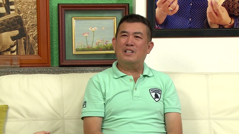 Nhật Cường: Hôn nhân kỳ lạ 20 năm không cưới, U60 sống nhờ YouTube - 1 Nhật Cường: Hôn nhân kỳ lạ 20 năm không cưới, U60 sống nhờ YouTube - 1