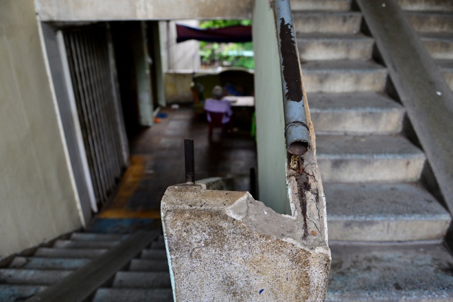 Sống thấp thỏm trong chung cư từng lớn nhất miền Nam - 4 Sống thấp thỏm trong chung cư từng lớn nhất miền Nam - 4