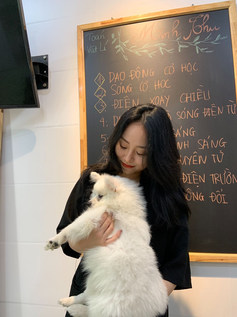 Cô giáo livestream gây bão mạng xác nhận chưa tốt nghiệp đại học - 4 Cô giáo livestream gây bão mạng xác nhận chưa tốt nghiệp đại học - 4