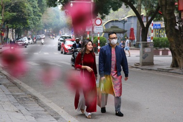 Hà Nội êm đềm trong sáng sớm mùng 1 Tết của năm Tân Sửu