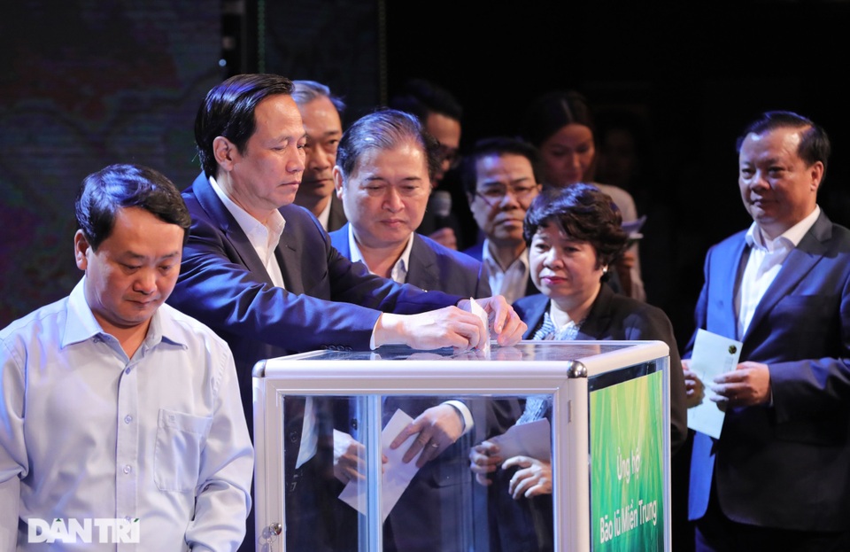 Thủ tướng: “Chung tay vì người nghèo là mệnh lệnh trong mỗi trái tim” - 4 Thủ tướng: “Chung tay vì người nghèo là mệnh lệnh trong mỗi trái tim” - 4
