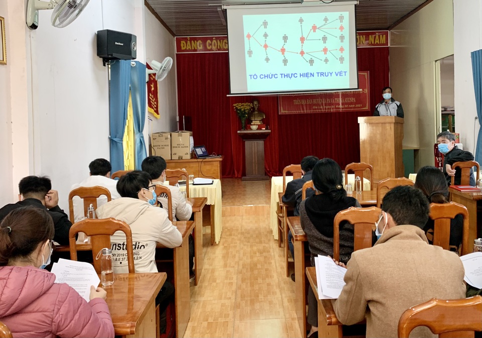 Quên Tết, hơn 50 cán bộ y tế lên đường vào tuyến đầu chống dịch - 3 Quên Tết, hơn 50 cán bộ y tế lên đường vào tuyến đầu chống dịch - 3