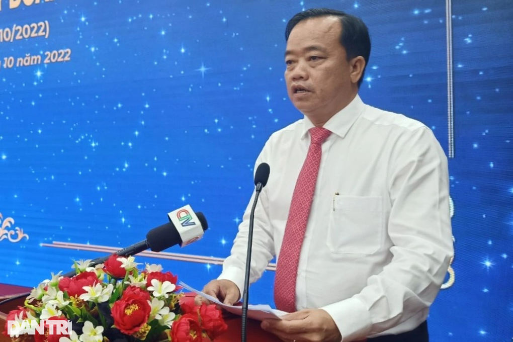Chủ tịch Cà Mau: Kiên quyết ngăn chặn, xử lý tham nhũng và tiêu cực - 1 Chủ tịch Cà Mau: Kiên quyết ngăn chặn, xử lý tham nhũng và tiêu cực - 1