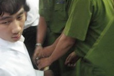 Lĩnh 6 năm tù giam, Quốc Vượng đổ sụp