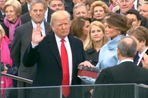 Video ông Donald Trump tuyên thệ nhậm chức