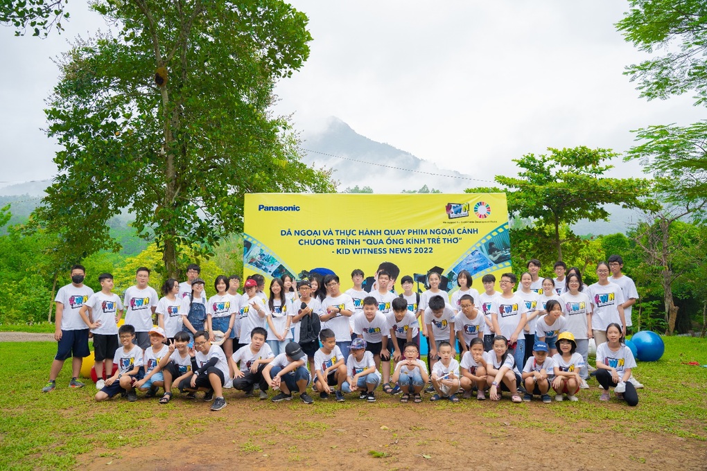 Qua ống kính trẻ thơ: 15 năm ghi lại góc nhìn trẻ thơ về cuộc sống - 1