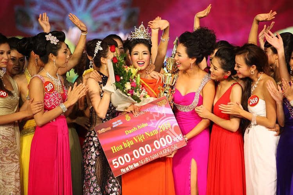 Hoa hậu Ngọc Hân: Vương miện như... vòng kim cô, biết ơn những trận bão - 1 Hoa hậu Ngọc Hân: Vương miện như... vòng kim cô, biết ơn những trận bão - 1