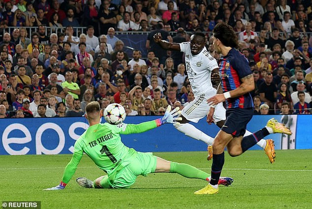 Nhiều ông lớn bất ngờ bị đá văng khỏi Champions League - 2 Nhiều ông lớn bất ngờ bị đá văng khỏi Champions League - 2