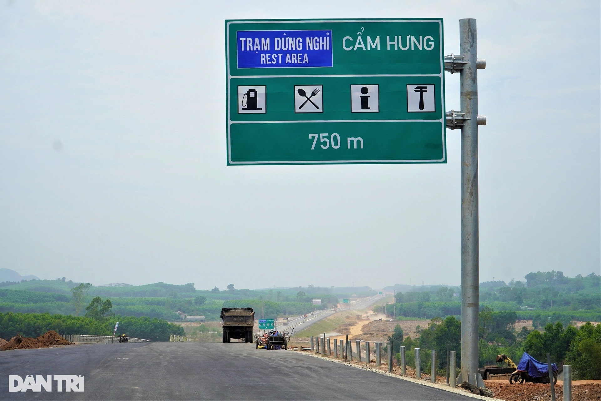 Toàn cảnh cao tốc kết nối đến phía nam Hà Tĩnh, nhiều đoạn xuyên đồi - 10 Toàn cảnh cao tốc kết nối đến phía nam Hà Tĩnh, nhiều đoạn xuyên đồi - 10