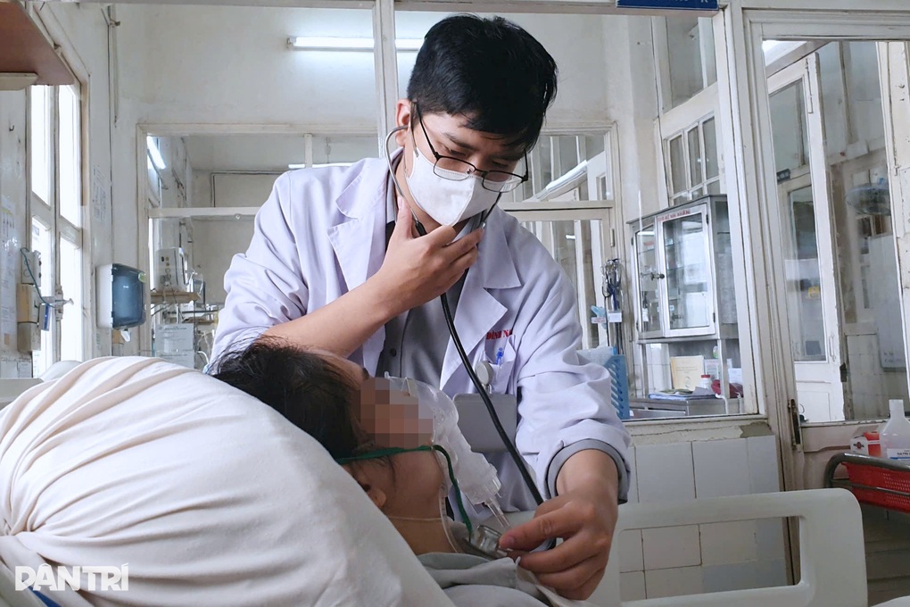 Xuyên Việt cứu ca bệnh sốt rét: Vì sao thuốc đặc trị không còn ở phía Nam? - 3 Xuyên Việt cứu ca bệnh sốt rét: Vì sao thuốc đặc trị không còn ở phía Nam? - 3