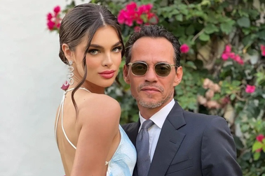 Bà xã kém 31 tuổi của Marc Anthony hạnh phúc mang thai con đầu lòng