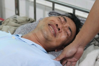 Vụ lật xe khách ở Hà Tĩnh: 10 người đi du lịch chỉ 5 người trở về