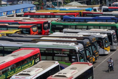 Ngoài Thành Bưởi, 21 nhà xe khác tại TPHCM phải nộp lại giấy phép