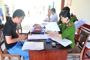 Quảng Nam: Đã chấm dứt tình trạng người dân “ùn ứ” làm hộ khẩu