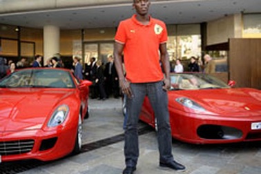 “Vua tốc độ” thử siêu xe