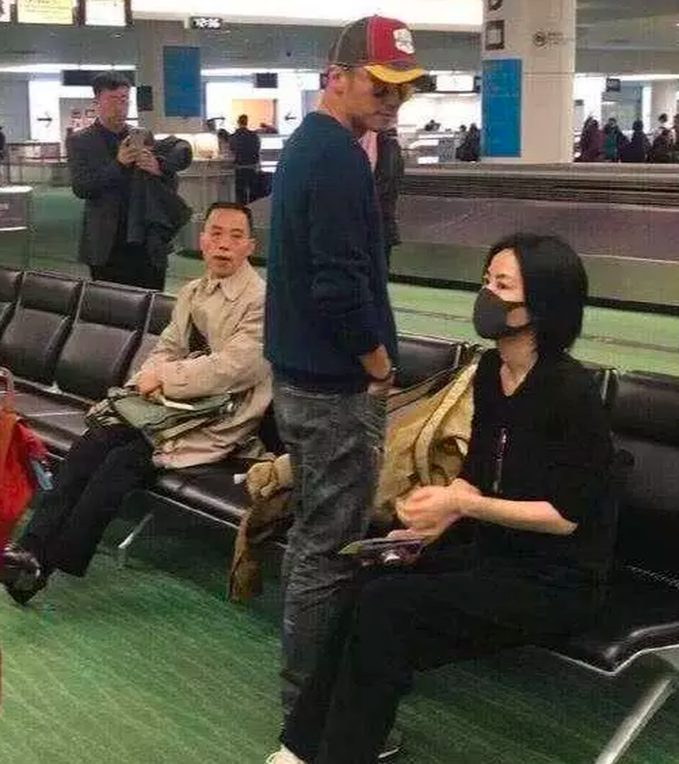 Vương Phi và Tạ Đình Phong đã chia tay? - 2 Vương Phi và Tạ Đình Phong đã chia tay? - 2