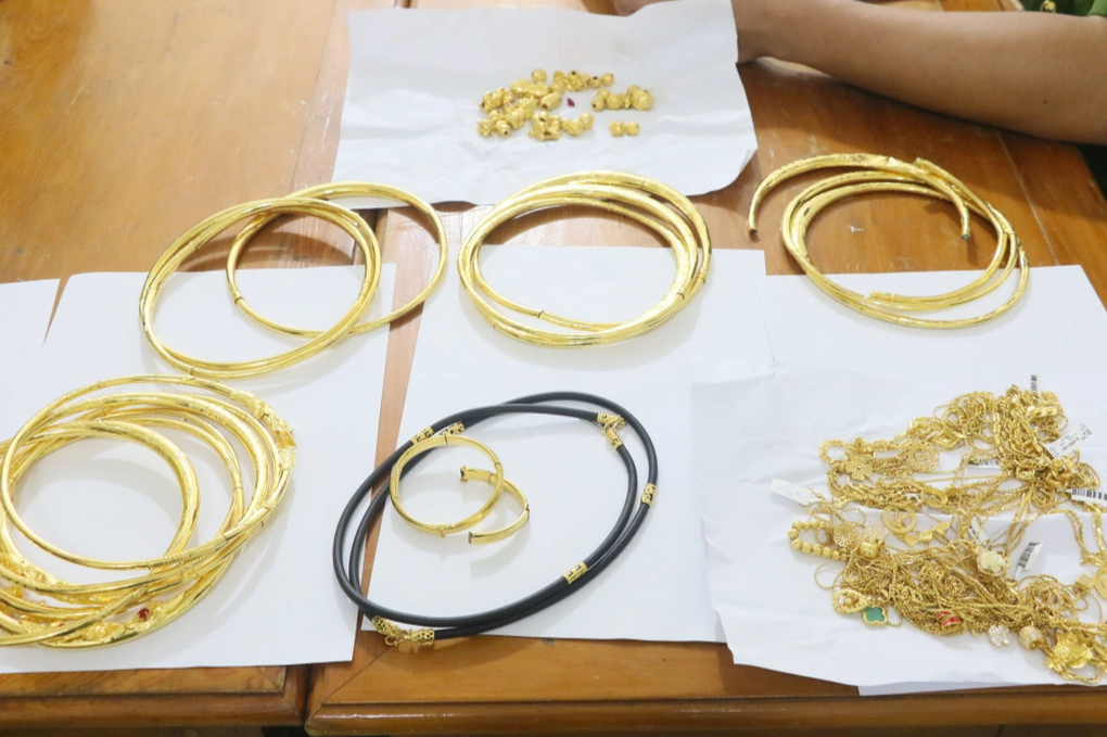 Hành trình truy bắt nam thanh niên khoắng sạch tiệm vàng - 1 Hành trình truy bắt nam thanh niên khoắng sạch tiệm vàng - 1
