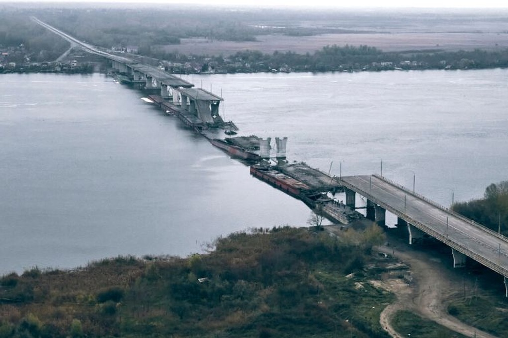 Ukraine lập đầu cầu đổ bộ ở Kherson, bước ngoặt phản công đã đến? - 3 Ukraine lập đầu cầu đổ bộ ở Kherson, bước ngoặt phản công đã đến? - 3