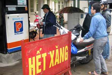 Doanh nghiệp than trời vì không mua được... dầu