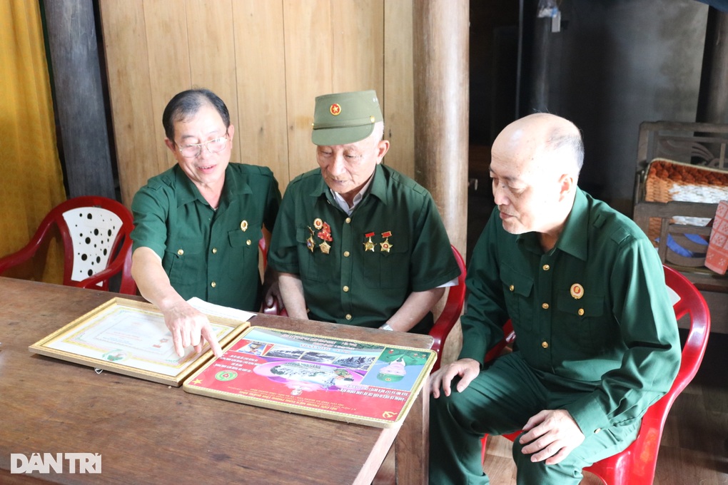 Tướng Đồng Sỹ Nguyên - vị Tư lệnh đi trước thời đại - 3 Tướng Đồng Sỹ Nguyên - vị Tư lệnh đi trước thời đại - 3