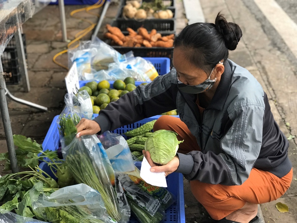 Phiên chợ đặc biệt đổi phế liệu lấy thực phẩm ở Hà Nội - 4 Phiên chợ đặc biệt đổi phế liệu lấy thực phẩm ở Hà Nội - 4