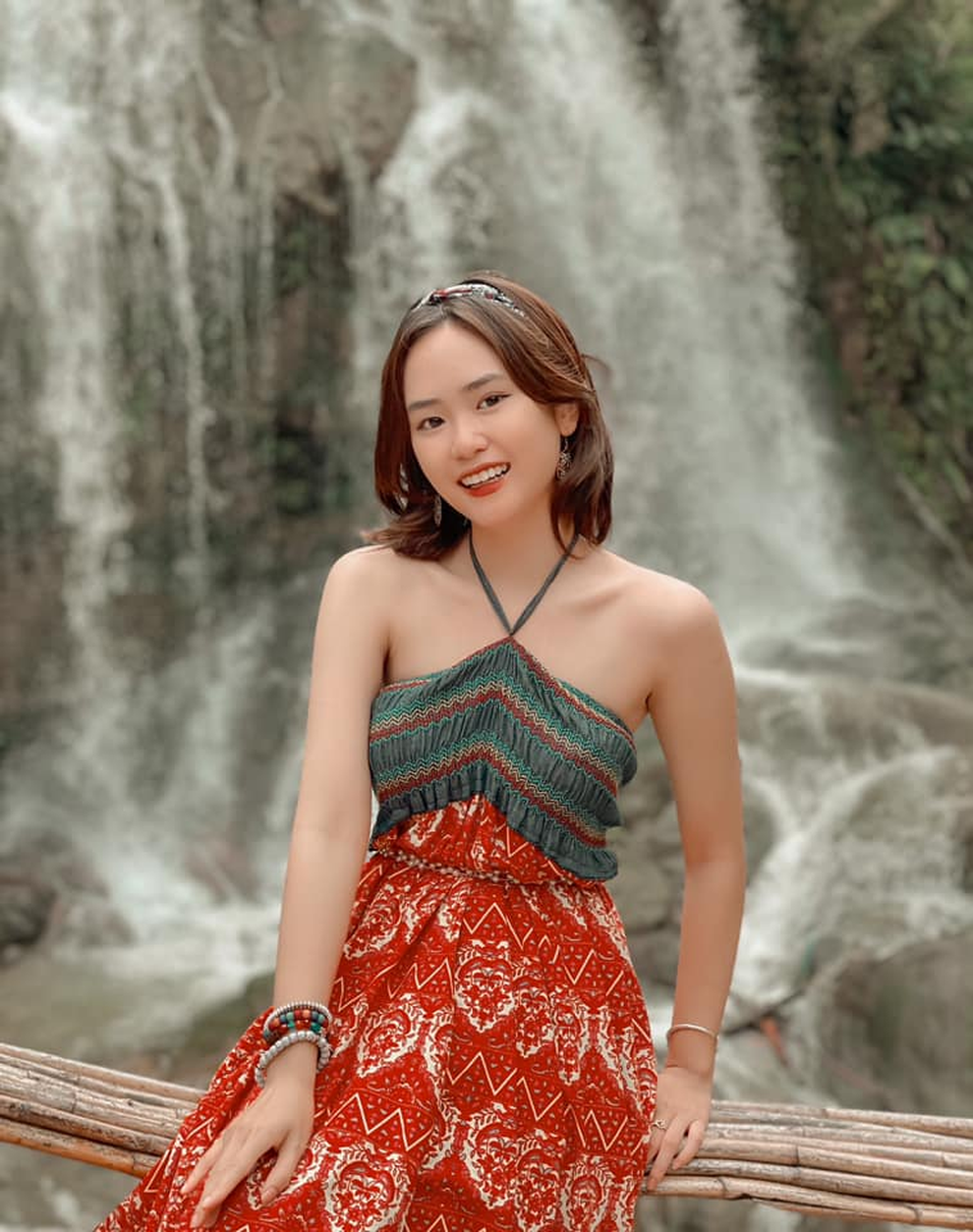 Nữ sinh trường Báo xinh đẹp, tài năng được nhiều chàng trai theo đuổi - 8 Nữ sinh trường Báo xinh đẹp, tài năng được nhiều chàng trai theo đuổi - 8