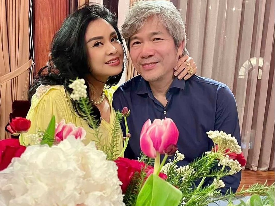 Anh Dũng công khai ảnh nắm tay Trương Ngọc Ánh tình tứ - 9 Anh Dũng công khai ảnh nắm tay Trương Ngọc Ánh tình tứ - 9