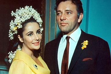 Elizabeth Taylor chôn cùng thư tình của Richard Burton