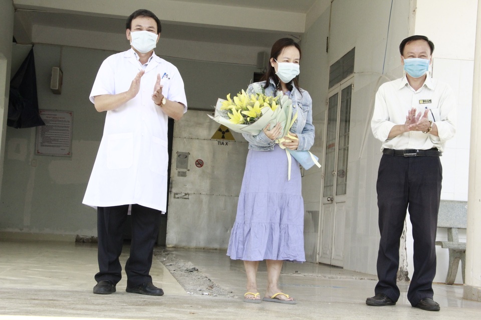 Đắk Lắk: Bệnh nhân Covid-19 đầu tiên được xuất viện - 3 Đắk Lắk: Bệnh nhân Covid-19 đầu tiên được xuất viện - 3