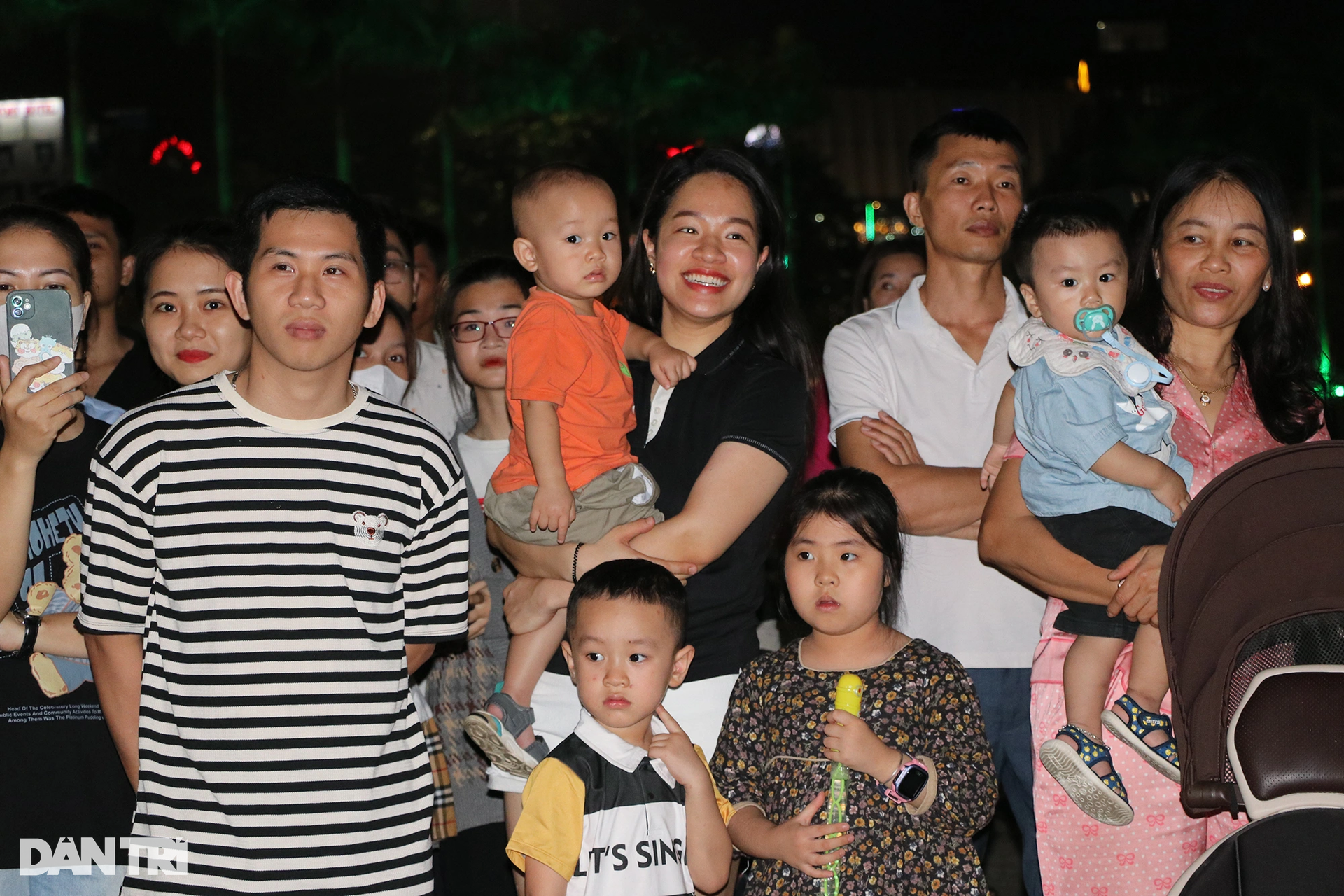 Đoàn nghi lễ Công an nhân dân lần đầu tiên biểu diễn trên quê Bác - 10 Đoàn nghi lễ Công an nhân dân lần đầu tiên biểu diễn trên quê Bác - 10