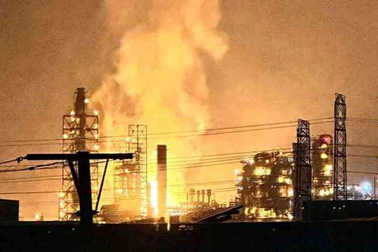 Nổ lớn tại nhà máy lọc dầu ở Đài Loan