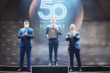 VietinBank tiếp tục vào Top 50 công ty niêm yết tốt nhất Việt Nam 2021