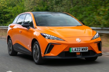 MG4 - xe điện "chung mâm" VinFast VF e34, có thể về Việt Nam năm nay