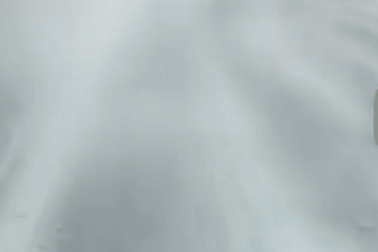 Rửa sạch con đường "băng tuyết" ở Hà Nội