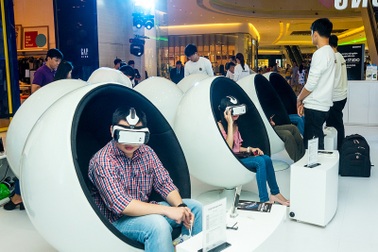 Trải nghiệm kính thực tế ảo Gear VR tại Galaxy Studio