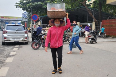 Lao động ngoại tỉnh: Những "lát cắt" không thể thiếu nơi phố thị