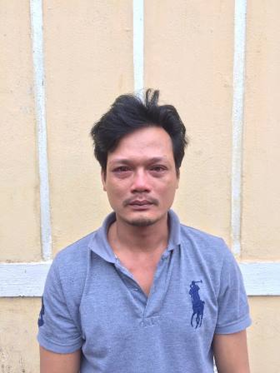 Tạm giữ 2 đối tượng hành hung công an tại chốt kiểm soát dịch - 2 Tạm giữ 2 đối tượng hành hung công an tại chốt kiểm soát dịch - 2