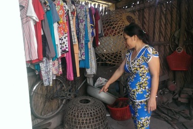 Vật nhau với trộm, chủ nhà năn nỉ... xin tha