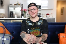 Thợ cắt tóc 25 tuổi kiếm được 6,4 tỷ đồng /năm như thế nào?