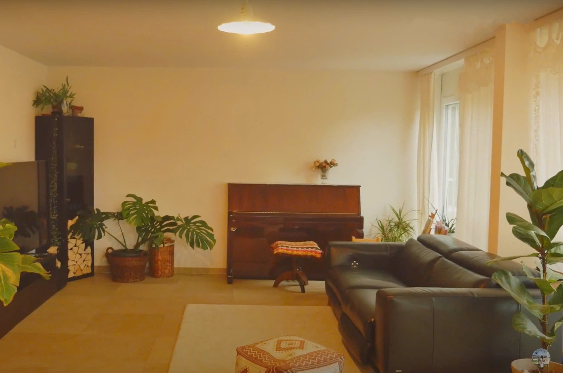 Vợ Việt chồng Thụy Sĩ bỏ phố về quê, sống ở nhà vườn 700m2 đẹp như cổ tích - 3 Vợ Việt chồng Thụy Sĩ bỏ phố về quê, sống ở nhà vườn 700m2 đẹp như cổ tích - 3