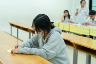“Choáng váng” xoay gần 100 triệu đồng cho 2 con vào đại học