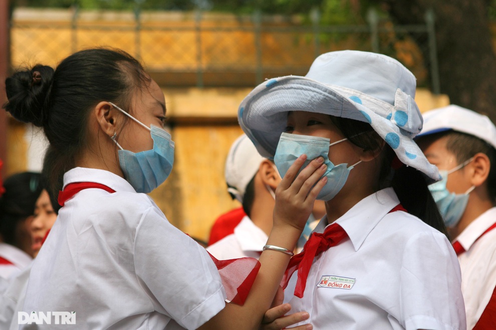 Chủ tịch Hà Nội: Khẩn trương tìm nguồn vắc xin phòng Covid-19 cho trẻ em - 2 Chủ tịch Hà Nội: Khẩn trương tìm nguồn vắc xin phòng Covid-19 cho trẻ em - 2