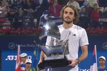 Tsitsipas vô địch Dubai Open, Machac lên ngôi ở Mexican Open