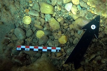 Phát hiện kho báu tiền xu La Mã giá trị khổng lồ ở bờ biển Tây Ban Nha