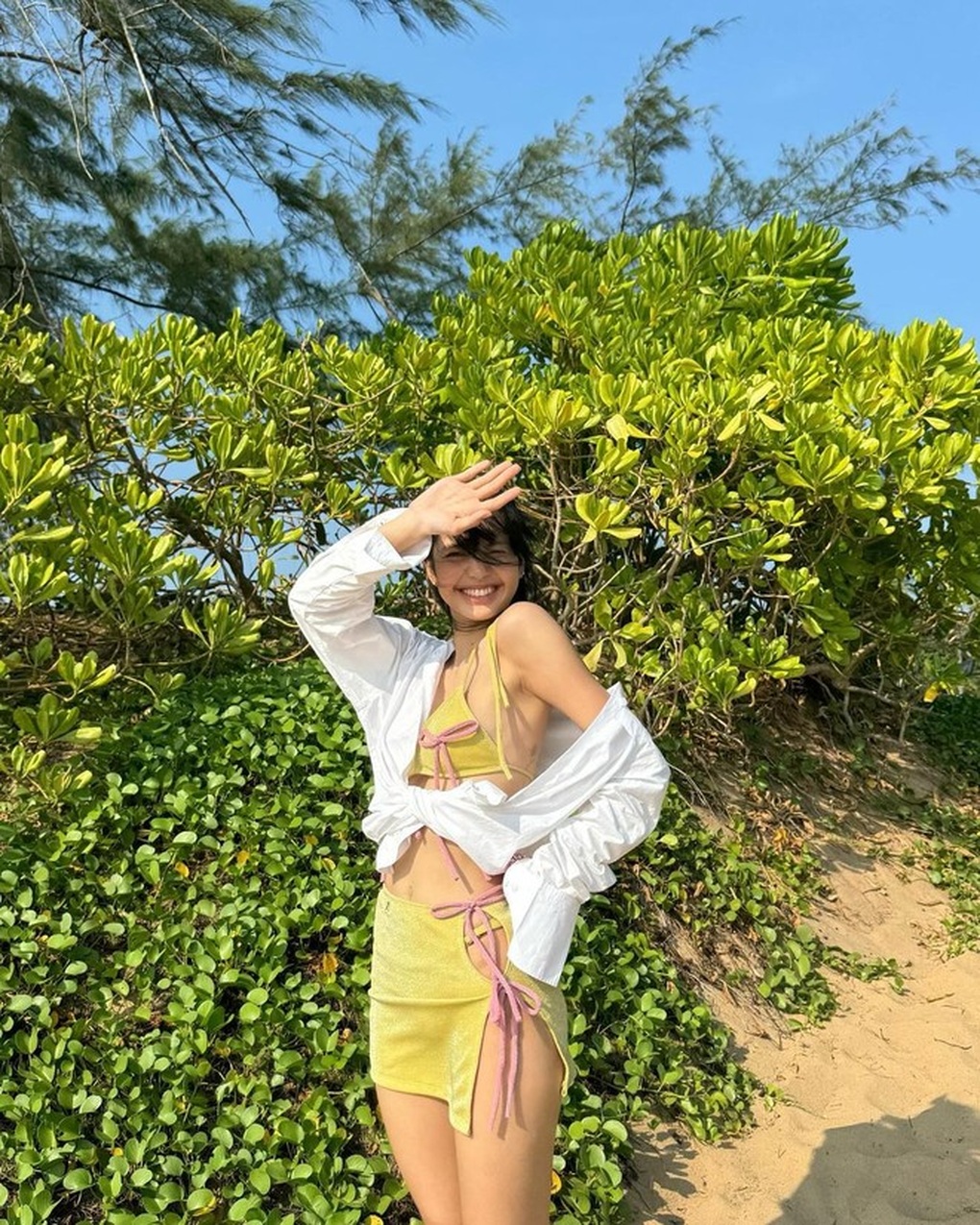 Lisa không còn e ngại khi lộ chuyện hẹn hò bạn trai tỷ phú - 5 Lisa không còn e ngại khi lộ chuyện hẹn hò bạn trai tỷ phú - 5