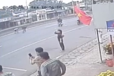 Vụ nhặt 59 triệu rơi trên quốc lộ: 3 người liên hệ trả lại tiền