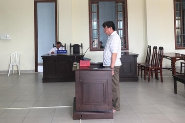 Cựu công an lừa hơn 1,6 tỉ đồng để 'chạy việc'