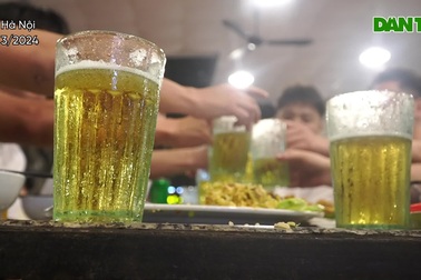 Chơi thể thao để... uống bia cho mát