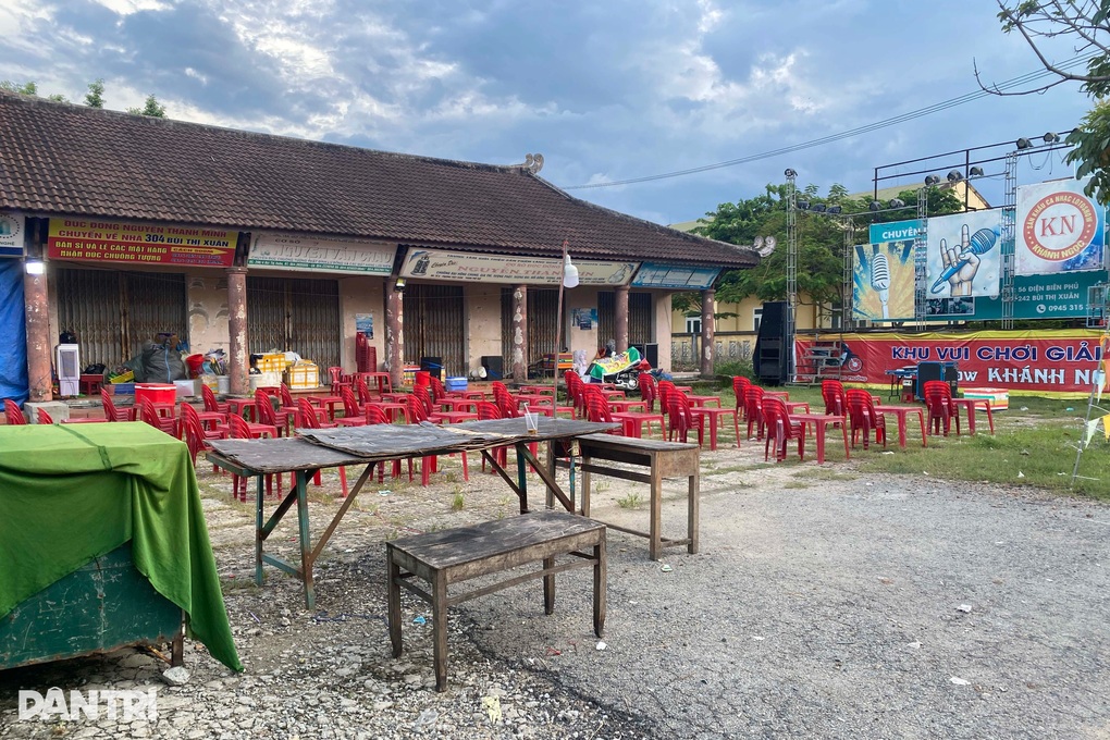 Trung tâm giới thiệu sản phẩm tiền tỷ hoang phế, chưa được “giải cứu” - 3